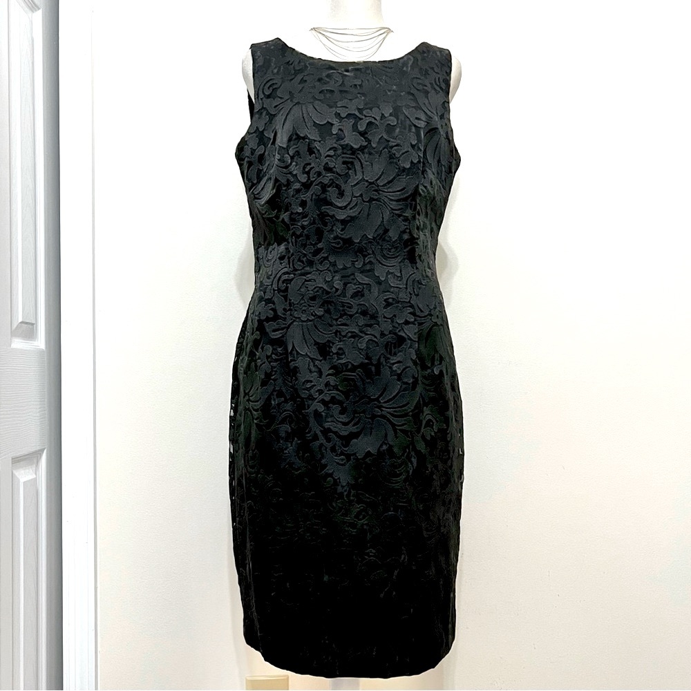 Leslie Fay Black Lace Sleeveless Sheath Dress